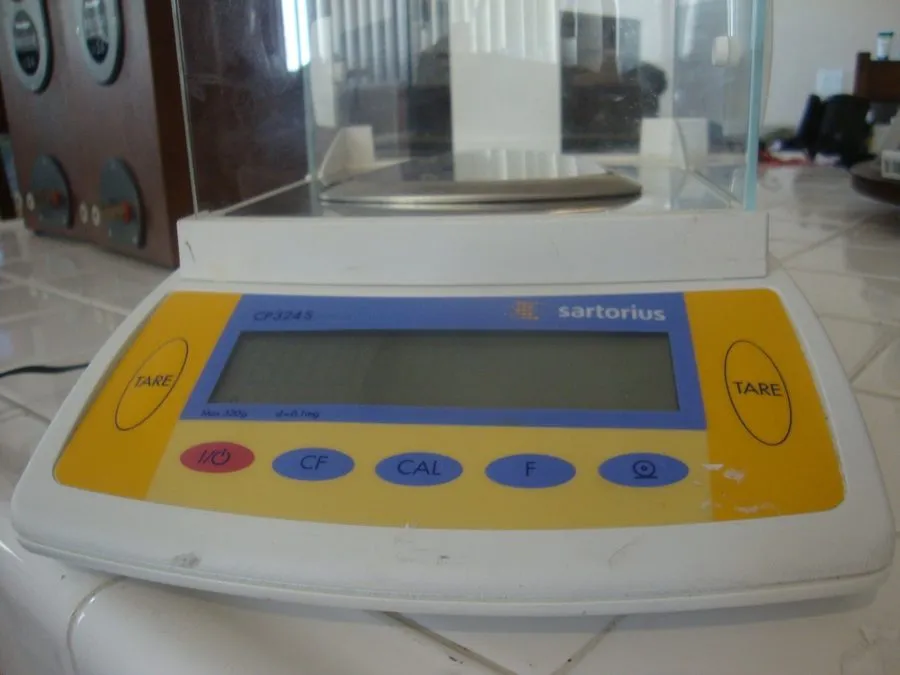 Лабораторные весы SARTORIUS CP324S ANALYTICAL BALANCE SCALE — фото лота 1