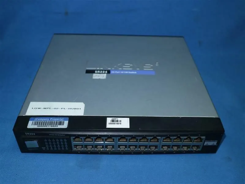 Коммутатор CISCO LINKSYS SR224 24-PORT 10/100 Mbps ETHERNET SWITCH WITH RACKMOUN