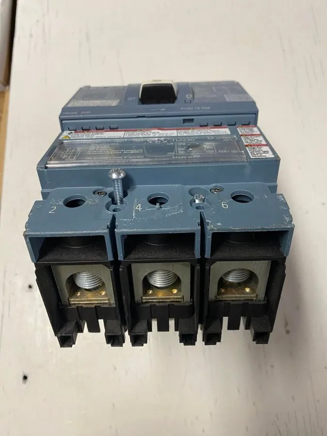 Автоматический выключатель SIEMENS 3VA5215-6EC31-0AA0 3 Pole 150 Amp Circuit Bre