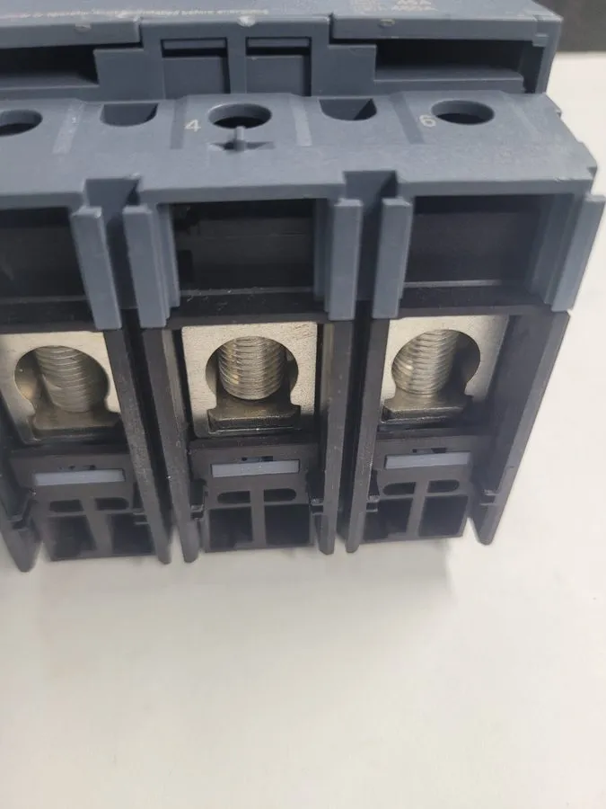 Автоматический выключатель SIEMENS IND CIRCUIT BREAKER, 3VA4120, 20A, 3 P, 3VA4