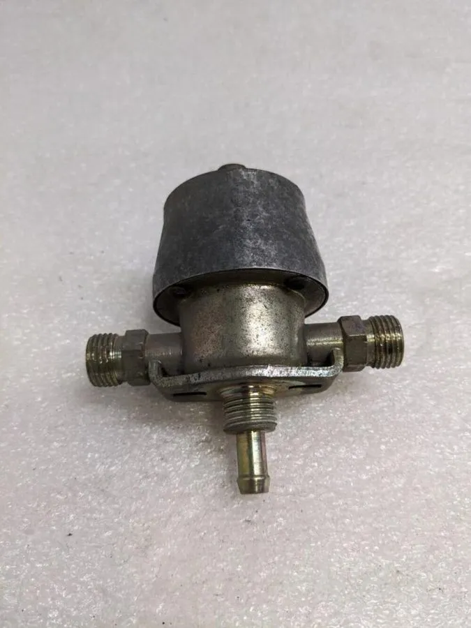 Трубопроводная арматура Fuel Pressure Regulator 92811019801 92811019826