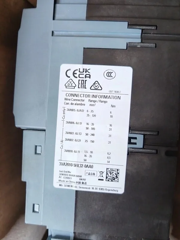 Автоматический выключатель Siemens 3VA2010-5HL32-0AA0 Circuit Breaker