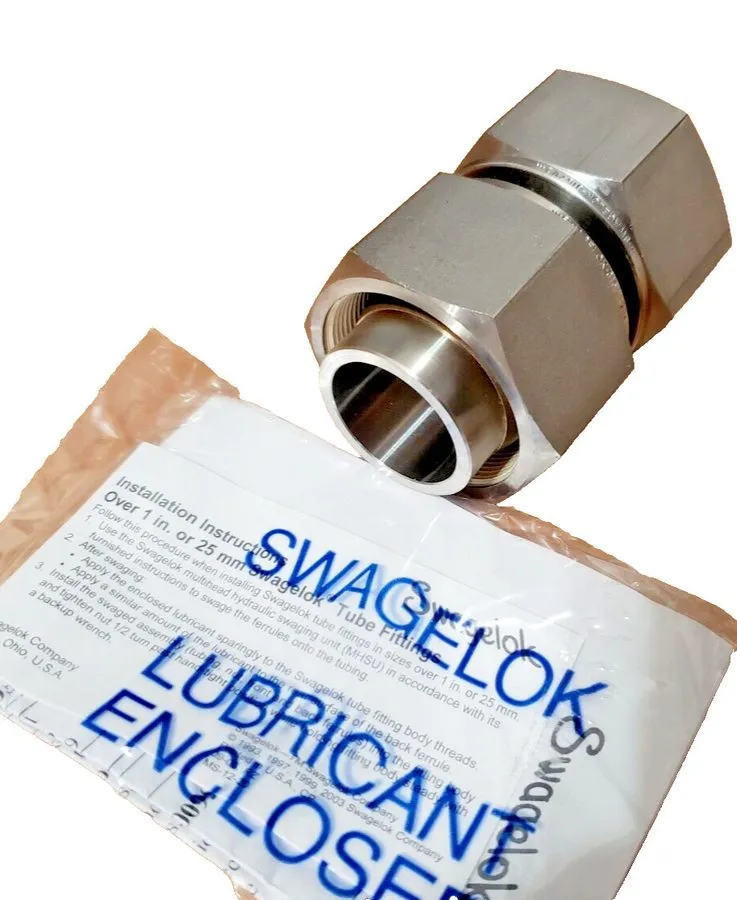 Фитинг Swagelok SS-2000-PC Tube Fitting, Port Connector, 1 1/4 in. Tube OD