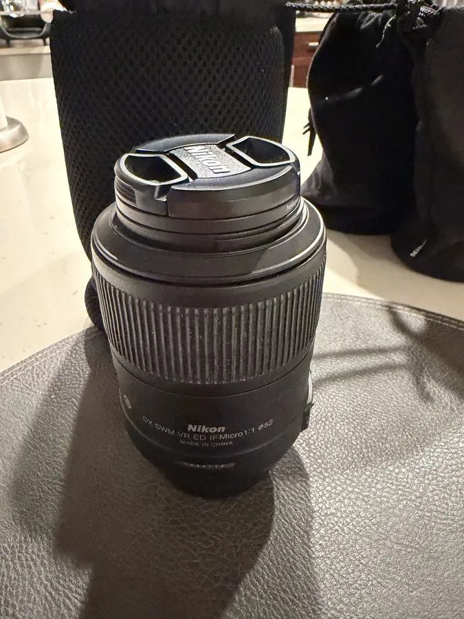Объектив Nikon AF-S DX Micro NIKKOR 85mm f/3.5G ED VR Macro Lens — фото лота 1
