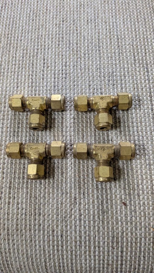 Фитинг B-400-3 Brass Swagelok Tube Fitting, 1/4 in. Tube OD — фото лота 1
