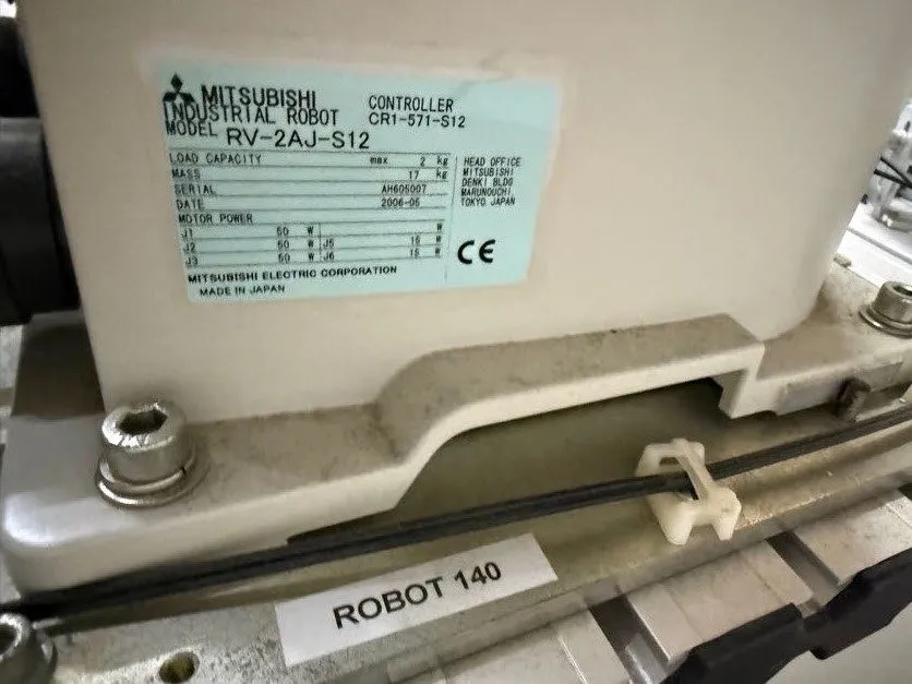 Робот Mitsubishi MELFA RV-2AJ-S12 robot with CR1-571-S12 controller R28TB Comple — фото лота 1
