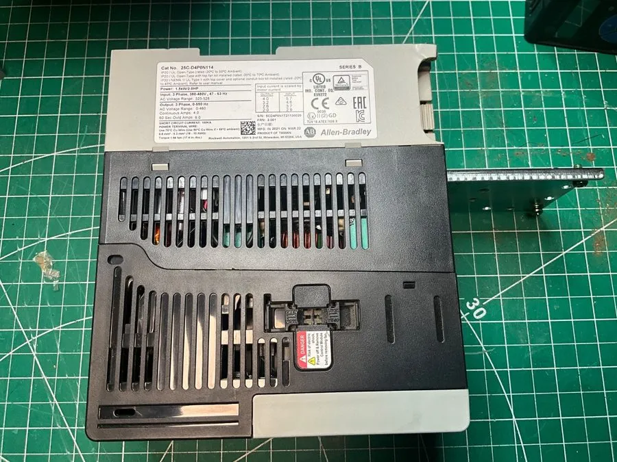 Частотный преобразователь Allen-Bradley 25C-D4P0N114 PowerFlex 527 2.0HP AC Driv