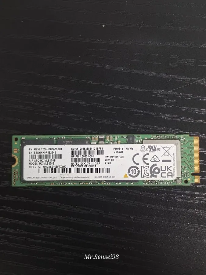 SSD-накопитель Samsung PM981 256GB M.2 NVMe SSD MZVLB256HAHQ-000H1 HP L11634-001 — фото лота 1