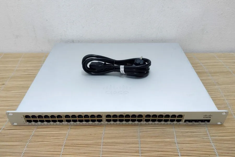 Коммутатор Cisco Meraki MS210-48-HW UNCLAIMED 48-Port SFP+ Gigabit Stackable Swi