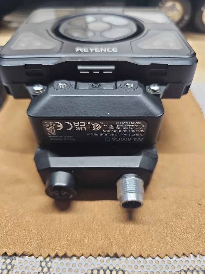 Камера машинного зрения Keyence IV4-600CA + IV4-L6C Camera Vision Sensor Kit Rea — фото лота 1