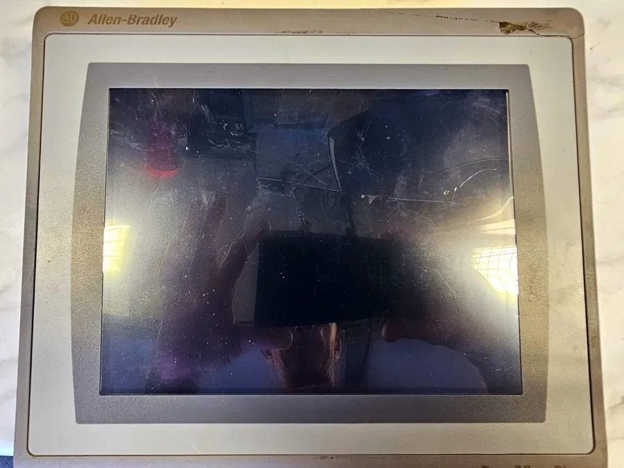 Панель оператора Allen Bradley 2711P-T10C21D8S PanelView Plus, Color 10.4" Termi