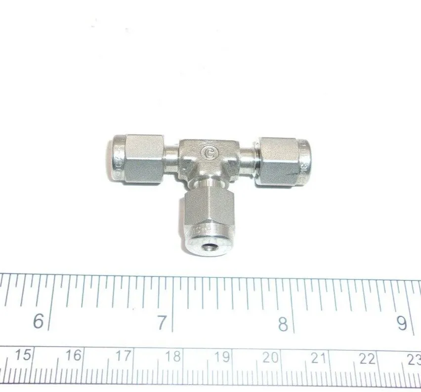 Фитинг Swagelok SS-200-3 Stainless Steel Tube Fitting Union Tee 1/8” Tube OD
