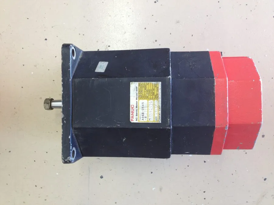Серводвигатель FANUC AC SERVO MOTOR A06B-0545-B231 (WITHOUT PULSE CODER)