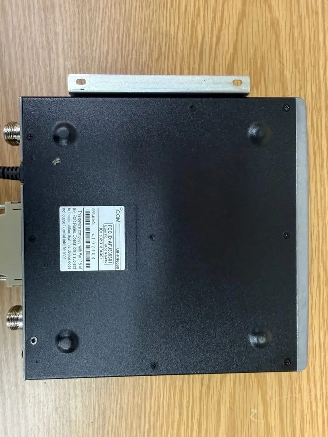 Ретранслятор Icom UR-FR6000 UHF 400-470mhz 32Ch 50W IDAS Analog/Digital repeater — фото лота 1