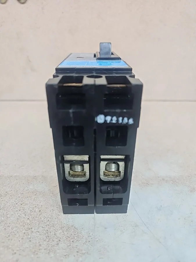 Автоматический выключатель Siemens ED42B100 Circuit Breaker 100A 2P 480V 1PH ED4