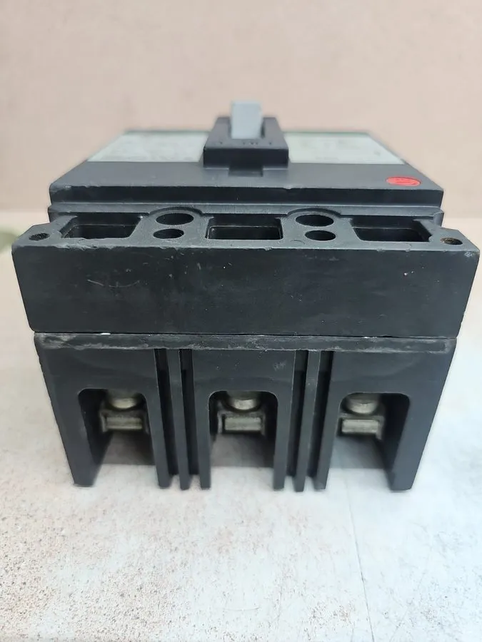 Автоматический выключатель GENERAL ELECTRIC TED134020WL 3 POLE 20 AMP 480v CIRCU