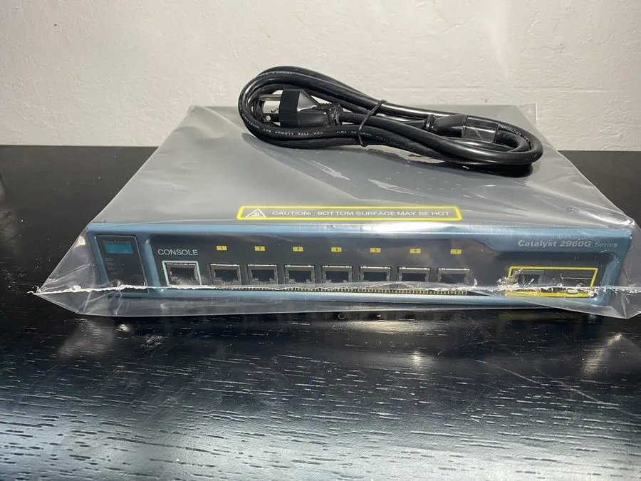 Коммутатор Cisco 2960 8 Port Gigabit Switch, WS-C2960G-8TC-L Lifetime
