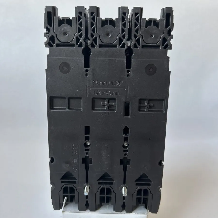 Автоматический выключатель Siemens 3VA5220-6EC31-0AA0 200A 3-Pole Molded Case Ci
