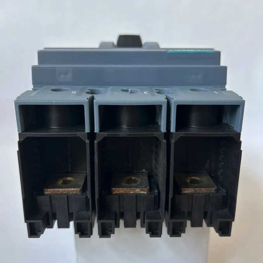 Автоматический выключатель Siemens 3VA5220-6EC31-0AA0 200A 3-Pole Molded Case Ci — фото лота 2