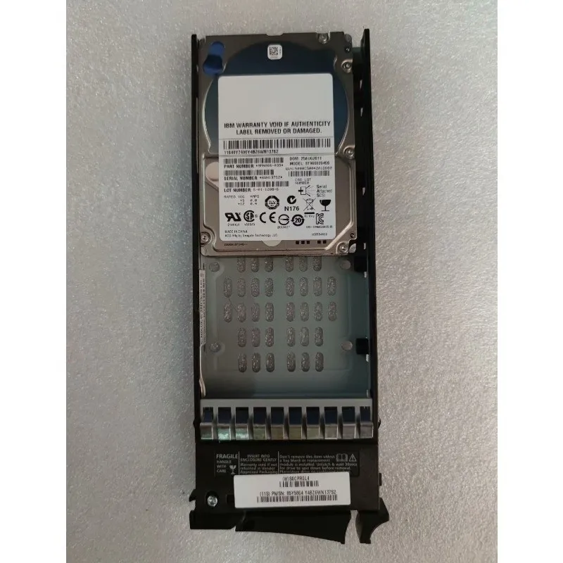 Сервер IBM 00L4521 600GB 10K SAS 2.5" Hot Swap Drive V7000 HDD Server Hard Disk 