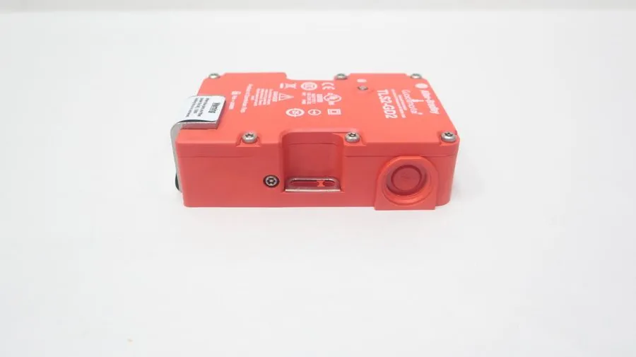 Реле безопасности Allen Bradley TLS2-GD2 Guardmaster Safety Switch 440G-T27177 /