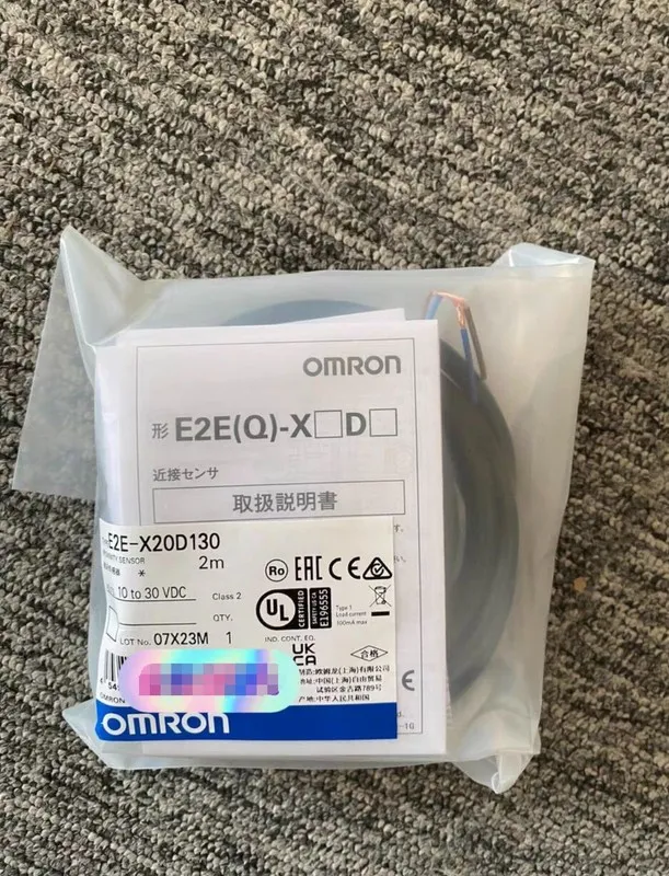 Датчик приближения Omron E2E-X20D130 Proximity Sensor
