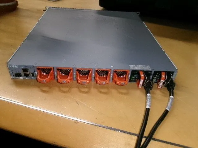 Коммутатор JUNIPER EX4600-40F-AFO NETWORK SWITCH