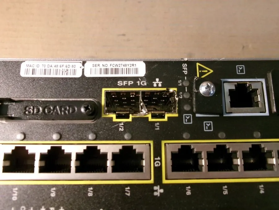 Коммутатор Cisco IE-3300-8T2S-E Industrial Ethernet Switch 8-Port