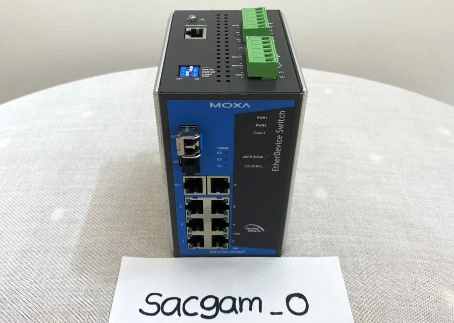 IIoT-устройство MOXA EDS-510A-1GT2SFP Industrial Ethernet Switch — фото лота 1