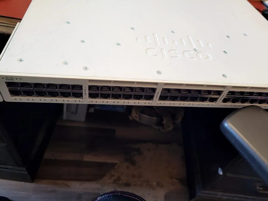 Коммутатор Cisco Meraki MS390-48UX-HW 48-Port PoE+ UPoE Network Switch UNCLAIMED