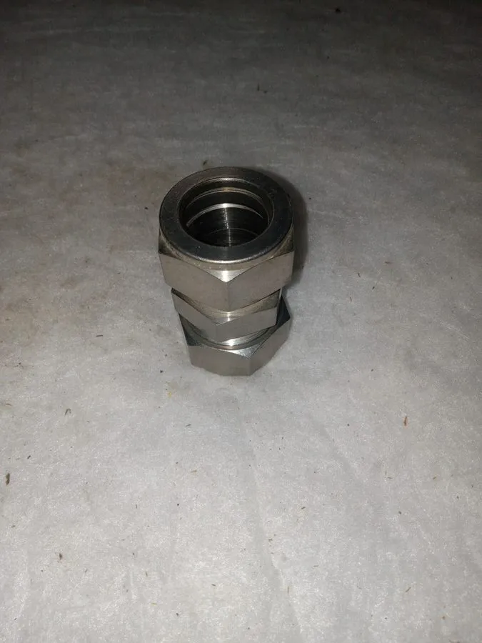 Фитинг Bi-Lok Swagelok Parker SS-1610-6 Tube Fitting Union 1" Tube OD