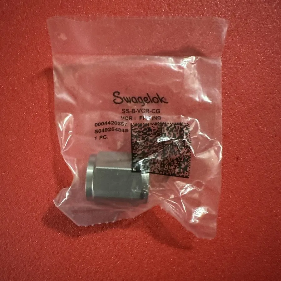 Фитинг Swagelok SS-8-VCR-CG 316 SS VCR FACE SEAL FITTING FEMALE VCR COUPLING BOD — фото лота 1