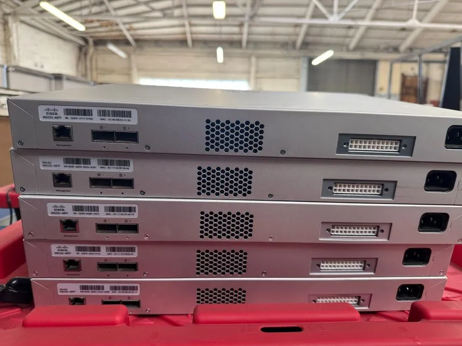 Коммутатор Cisco Meraki (MS225-48FP) 48-Port Gigabit PoE+ Switch 740W Unclaimed — фото лота 2