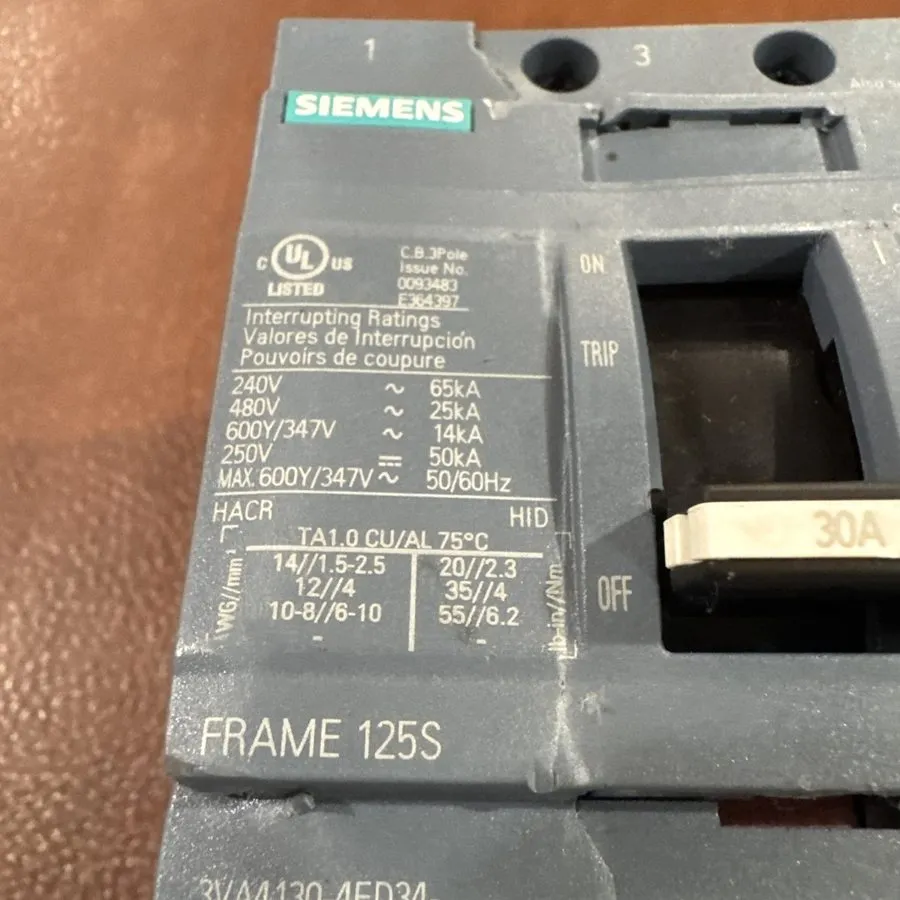 Автоматический выключатель Siemens 3VA4140-4ED34-0AA0 Circuit Breaker 40A 600Vac