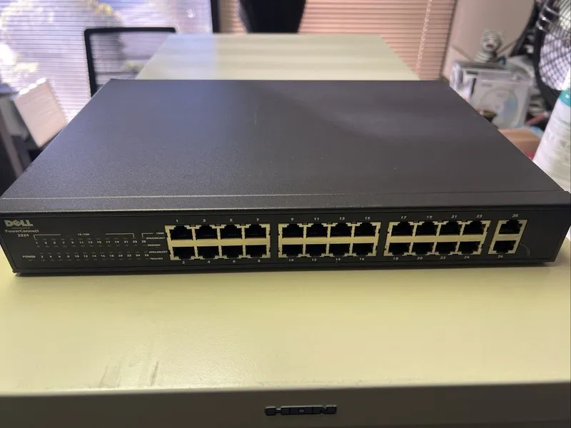 Коммутатор Dell PowerConnect 2324 24 + 2 Gig Ports 10/100/1000 Fast Ethernet Swi