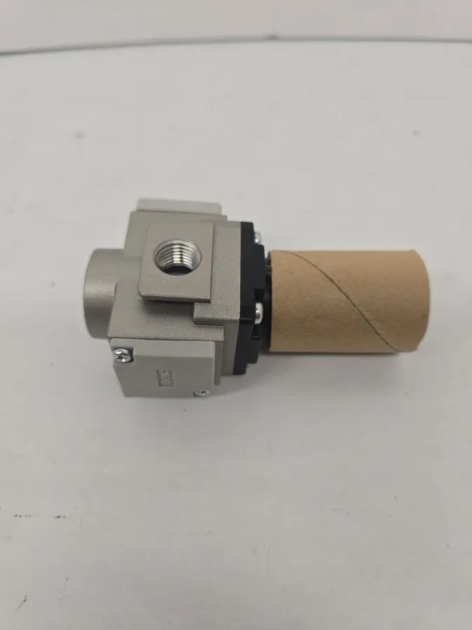 Трубопроводная арматура SMC AR20-N02EH-Z Air Pressure Regulator with Gauge 7-125 — фото лота 2