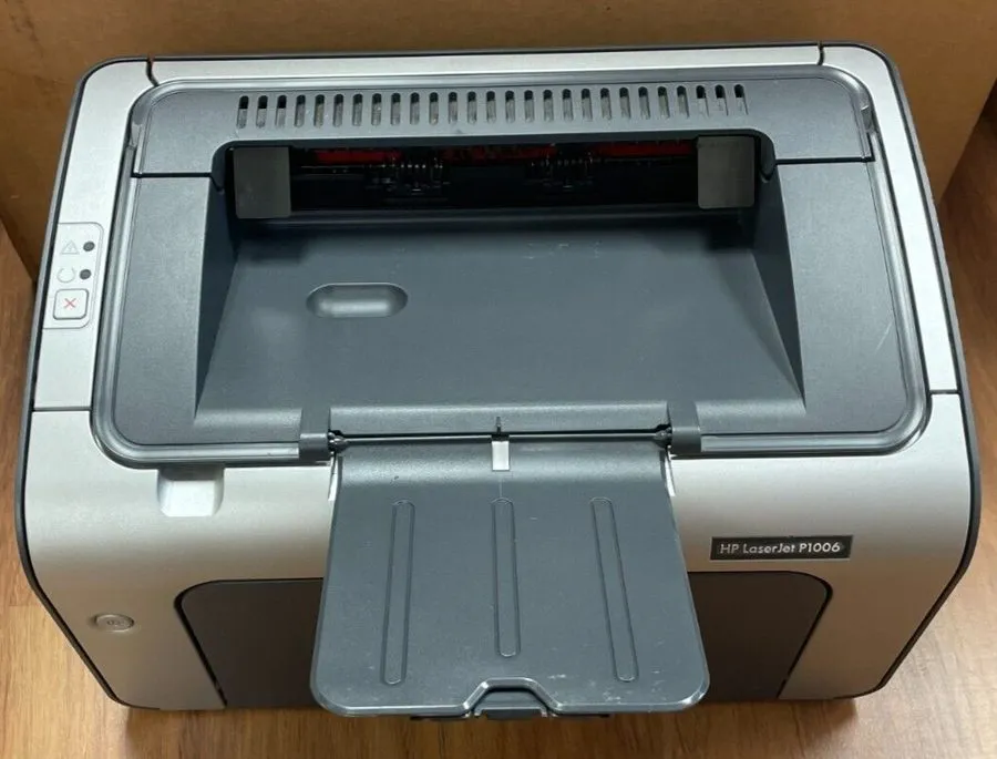 Лазерный принтер HP LaserJet P1006 Laser Printer in Great shape/ Low Page count