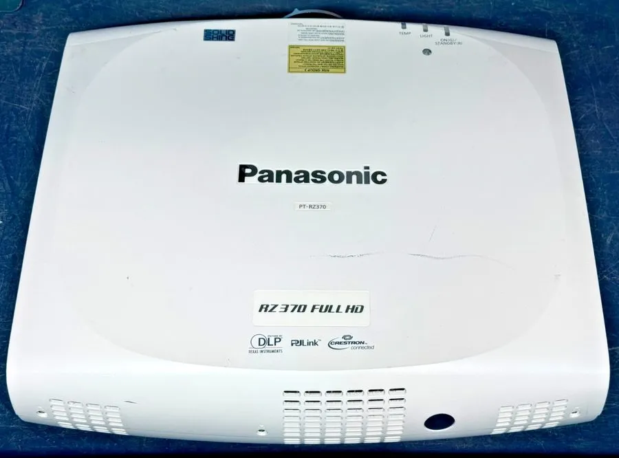 Проектор Panasonic PT-RZ370U Full HD 1080p 3500 Lumens Laser LED Hybrid Projecto — фото лота 3
