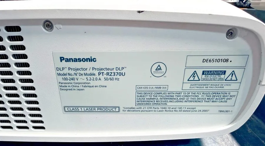 Проектор Panasonic PT-RZ370U Full HD 1080p 3500 Lumens Laser LED Hybrid Projecto — фото лота 4