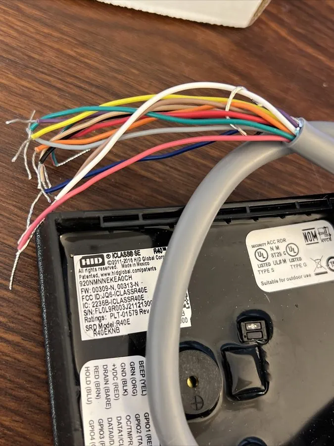 Коммутатор HID 920NMNNEKEA0CH iClass SE R40 Wall Switch er