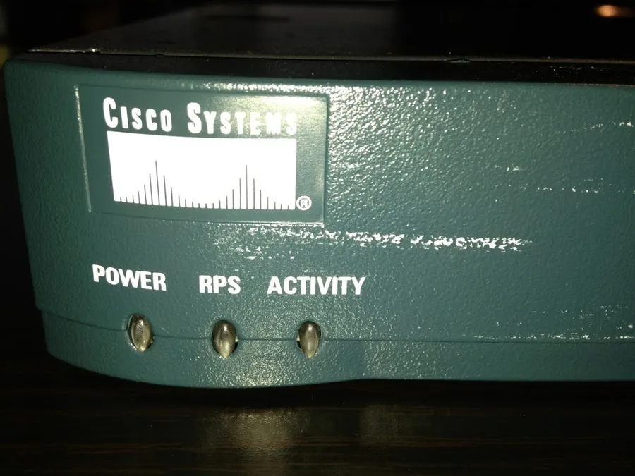 Маршрутизатор Cisco 2620 router With T1 WIC