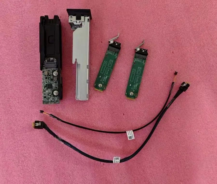 SSD-накопитель DELL POWEREDGE R750 SERVER DUAL 240GB M.2 SSD BOSS ADAPTER FRY80