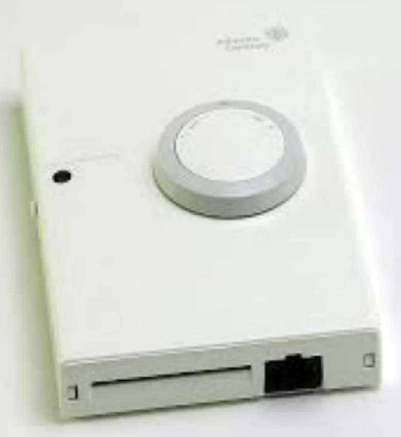 Датчик Johnson Controls NS-BTP7001-2 Network Zone Sensor, Temperature Only, Warm