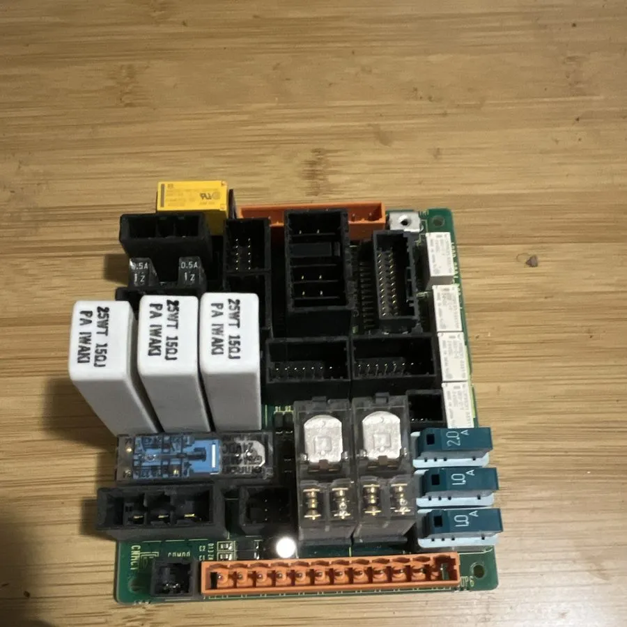 Робот FANUC Industrial Robot Circuit Board PCB A20B-2004-0290/04G — фото лота 1