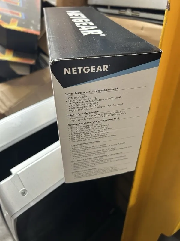 Коммутатор NETGEAR ProSafe JFS524 24-Port Ethernet Network Switch 10/100 Rackmou