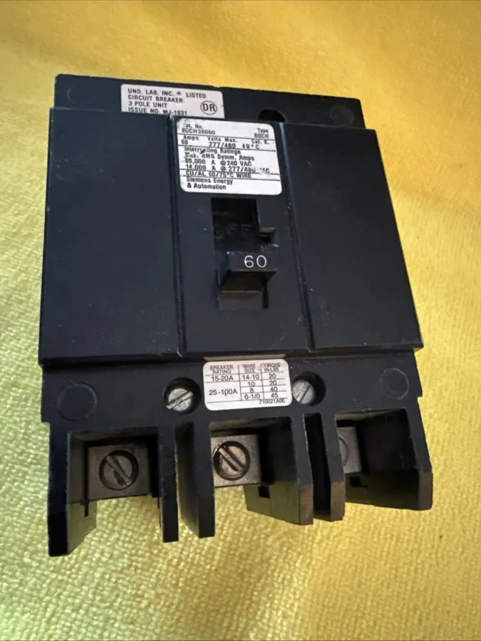 Автоматический выключатель Siemens BQCH3B060 Bolt-On Circuit Breaker 3 Pole 60 A
