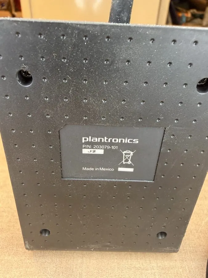 VoIP-шлюз Plantronics Voyager Focus UC B825 Wireless Headset with 203079-101 w/ 