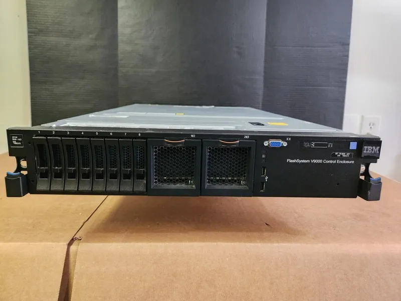 СХД IBM FlashSystem V9000 Control Enclosure 9848-AC2 2x E5-2650v2 64GB RAM 2x 30