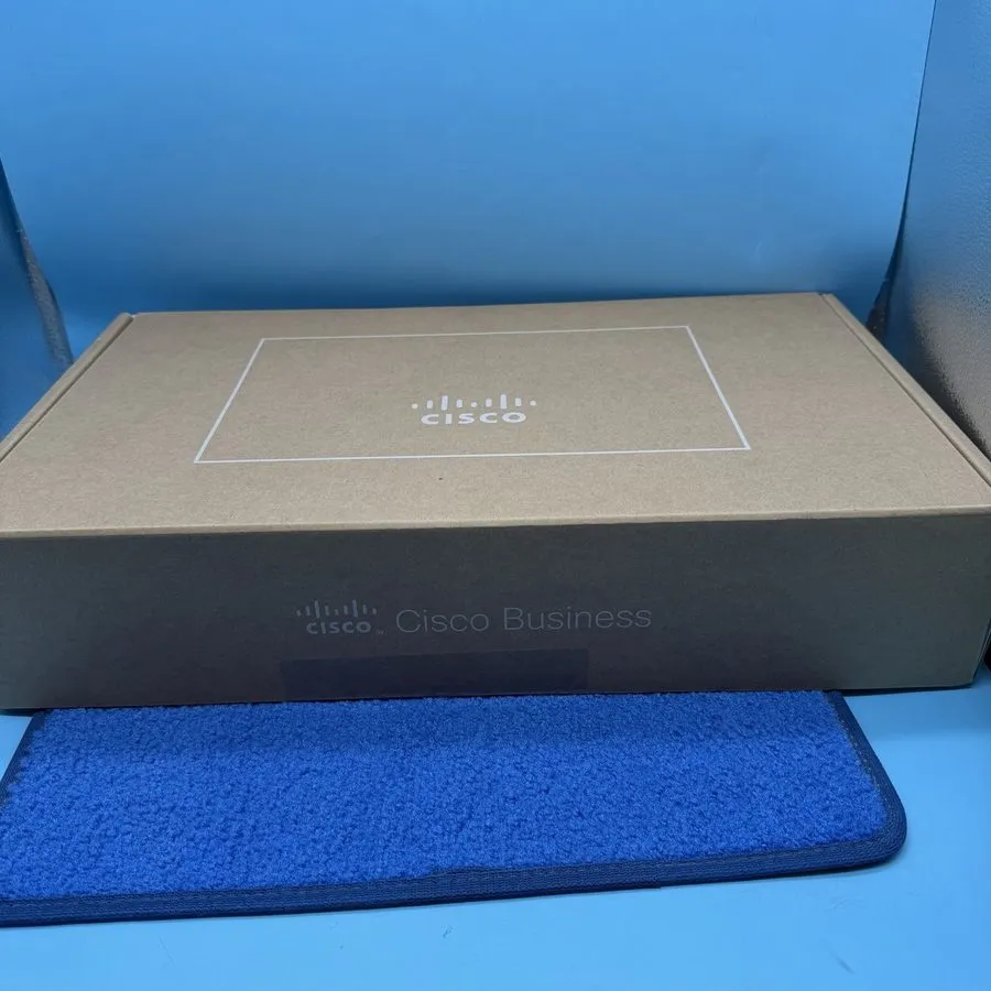 Коммутатор Cisco Business CBS220-8P-E-2G Ethernet Switch, 8 Ports Manageable Gig — фото лота 1