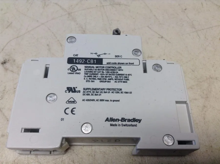 Автоматический выключатель Allen Bradley H120 1492-CB1 1 Pole 12 Amp Circuit Bre